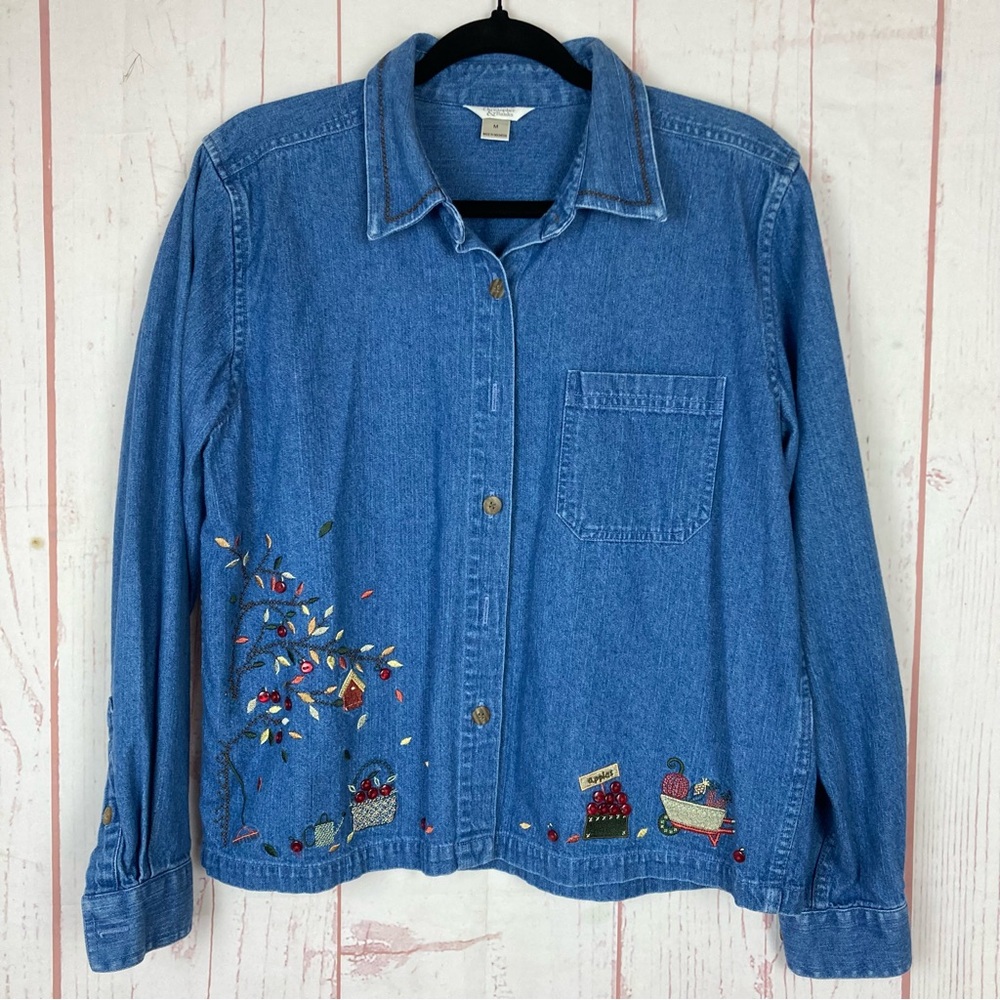 CJ Banks M Medium Denim Shirt Embroidered Fall Novelty Apples Pumpkins Autumn